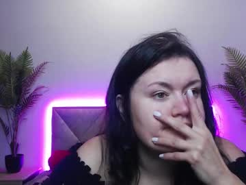 Lolahikls Chaturbate stream image from August 26, 2025