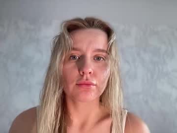 Iniva05 Chaturbate stream image from August 26, 2025
