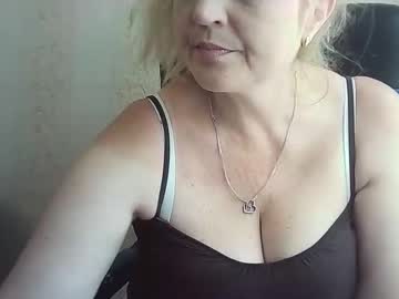 Ttrnynela Chaturbate stream image from August 26, 2025