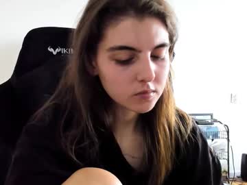 Emmamon Chaturbate stream image from August 26, 2025