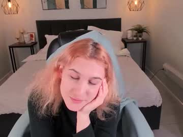 Elinablackwell Chaturbate stream image from August 26, 2025