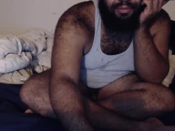 Freakyybear Chaturbate stream image from August 26, 2025