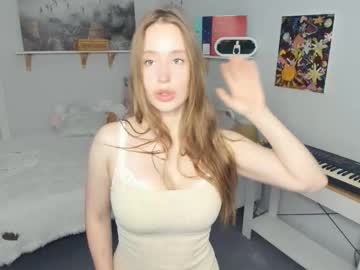 Kissykarma Chaturbate stream image from August 26, 2025