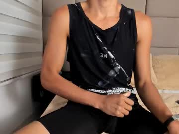 Kriss_Kipo Chaturbate stream image from August 26, 2025
