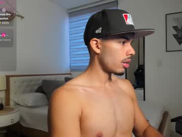 Mateoleone Chaturbate stream image from August 26, 2025