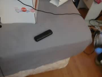 Str8forgayzz Chaturbate stream image from August 26, 2025