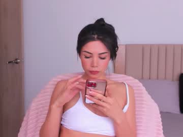 Anahenao Chaturbate stream image from August 26, 2025