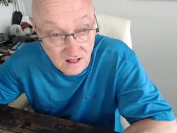 Millenium0129 Chaturbate stream image from August 26, 2025