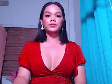 Caroline_East Chaturbate stream image from August 26, 2025
