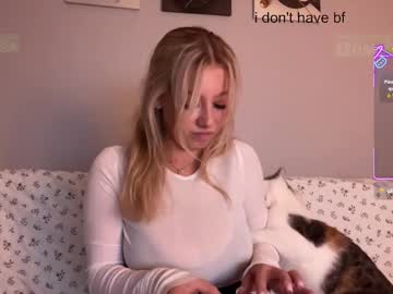 Emmaandjake Chaturbate stream image from August 26, 2025