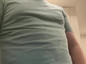 Biggigantic26 Chaturbate stream image from August 26, 2025