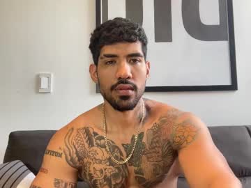 Myke_Esthetic Chaturbate stream image from August 26, 2025