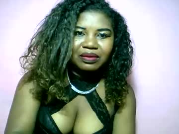 Raisssaaa Chaturbate stream image from August 26, 2025