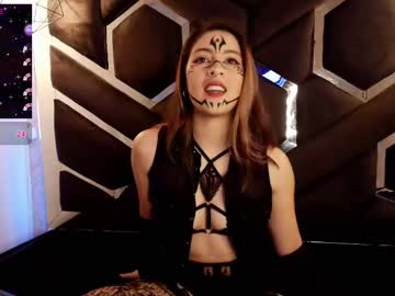 Moon_Winy Chaturbate stream image from August 26, 2025