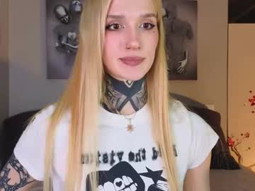 Clarewoods Chaturbate stream image from August 26, 2025