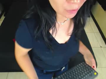 Kattyyfoxx Chaturbate stream image from August 26, 2025