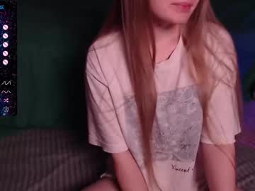 Luna_Loveisgood Chaturbate stream image from August 26, 2025