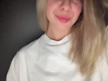 Sarrah_Rossy Chaturbate stream image from August 26, 2025