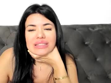 Aeenahot Chaturbate stream image from August 26, 2025