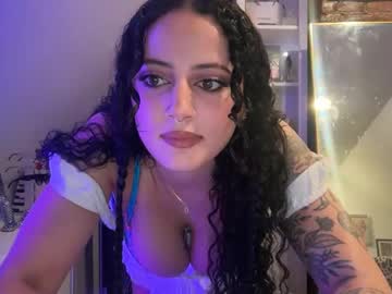 Alissajaede Chaturbate stream image from August 26, 2025
