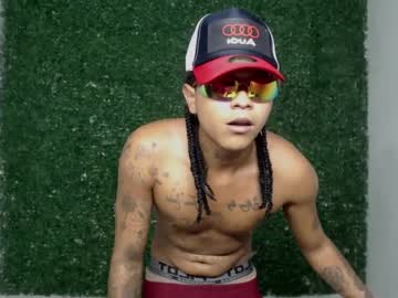 Ozunababy18 Chaturbate stream image from August 26, 2025