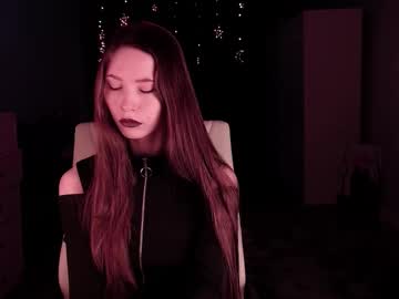 Grace_Crystal Chaturbate stream image from August 27, 2025
