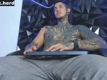 Jaxxxonherd Chaturbate stream image from August 27, 2025