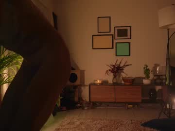 Pretties_Nay Chaturbate stream image from August 27, 2025