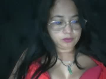 Karoline_Queen28 Chaturbate stream image from August 27, 2025