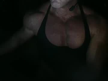 Beachblanket Chaturbate stream image from August 27, 2025