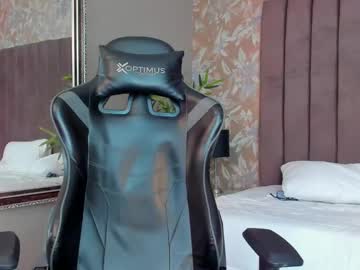 Ethanlowell Chaturbate stream image from August 27, 2025