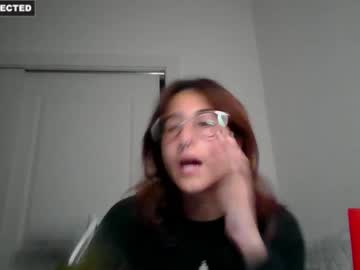 Raiyvyn Chaturbate stream image from August 27, 2025