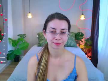 Instant_Destiny Chaturbate stream image from August 27, 2025
