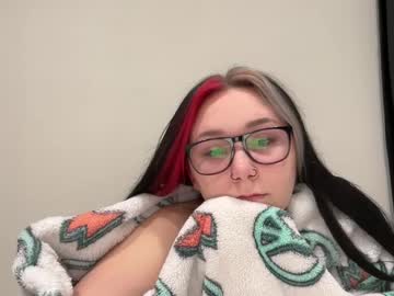 Iveyjade33 Chaturbate stream image from August 27, 2025
