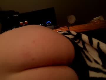 Olewrench945706 Chaturbate stream image from August 27, 2025