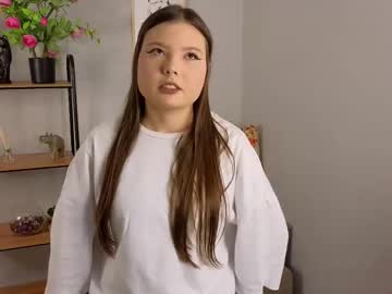 Tonya_Hughes Chaturbate stream image from August 27, 2025