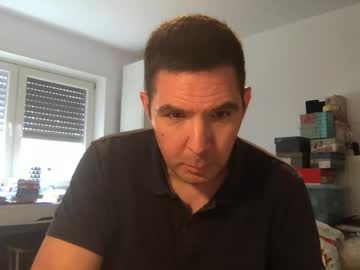 Dominik_Home Chaturbate stream image from August 27, 2025