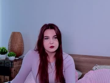 Joselynluebbers Chaturbate stream image from August 27, 2025