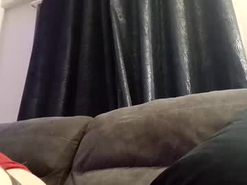 Pecanloyalmami Chaturbate stream image from August 27, 2025