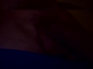 Skinnybutgirthyy Chaturbate stream image from August 27, 2025