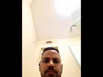 Hotaus90 Chaturbate stream image from August 27, 2025