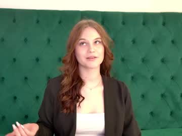 Ariawell Chaturbate stream image from August 27, 2025