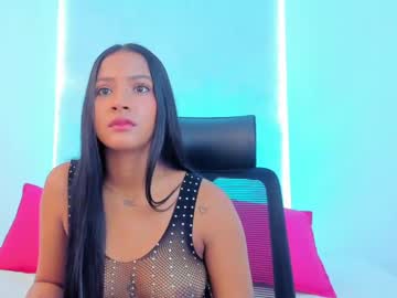 Charlottemayeer Chaturbate stream image from August 27, 2025