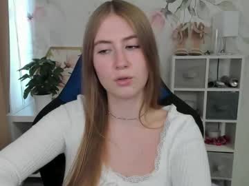 Meganx_Candy Chaturbate stream image from August 27, 2025