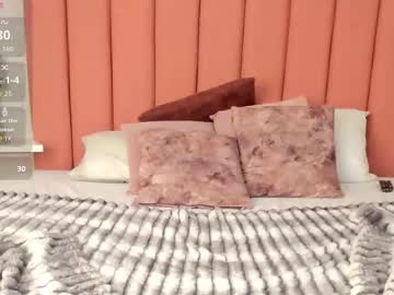 Candyy_Peach Chaturbate stream image from August 27, 2025