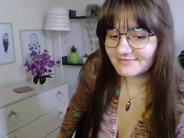Julie_Extasy Chaturbate stream image from August 27, 2025