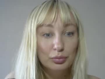Sandraglamour Chaturbate stream image from August 27, 2025