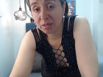 Dalila_22 Chaturbate stream image from August 27, 2025
