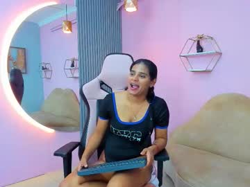 Jazmin_Ebony Chaturbate stream image from August 27, 2025