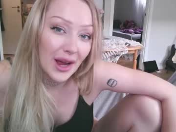 Ogyennefer Chaturbate stream image from August 27, 2025